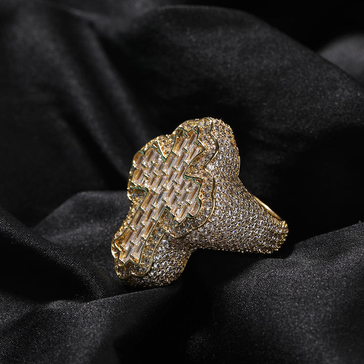 Christianartworkshop Pave Cross Ring: Sakrale Eleganz & Andachtsvoller Glamour - image 1