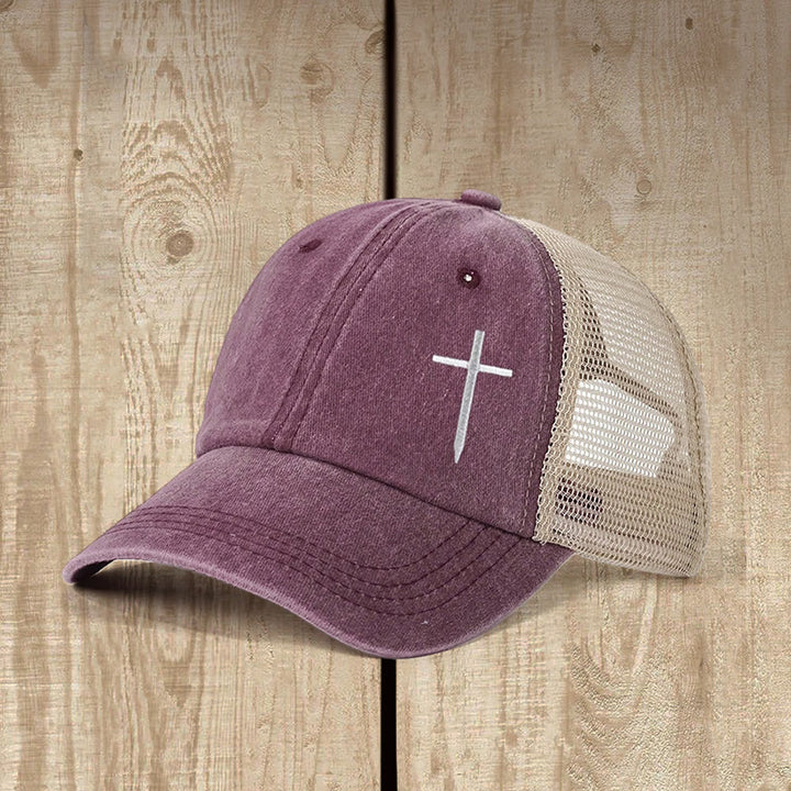 Christianartworkshop Trucker-Cap mit Kreuzstickerei: Stilvoller Ausdruck von Glauben und Spiritualität - Wein - image 4