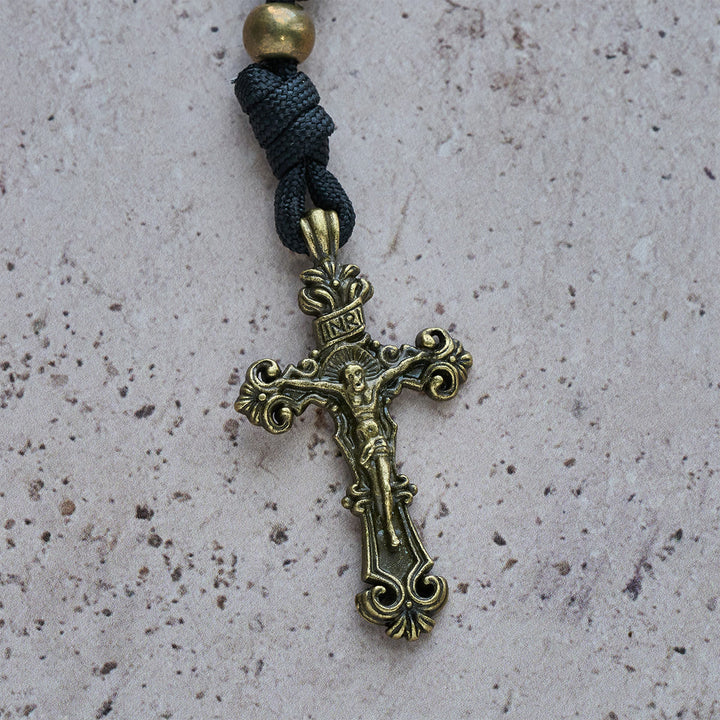 Rosenkranz von Christianartworkshop: Mattweiße, rissige Perlen mit verziertem Messingkreuz, Taschenrosenkranz - image 8