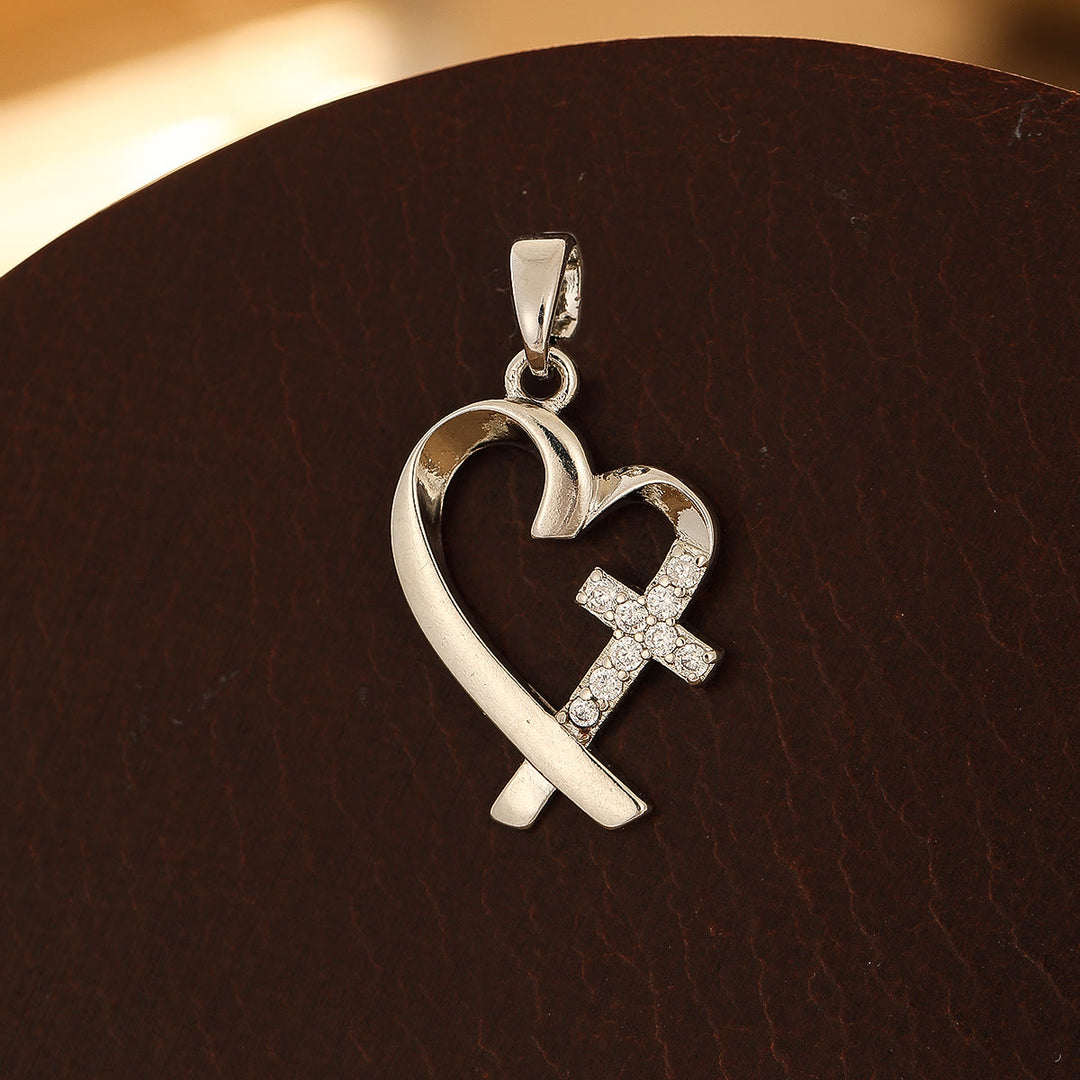 Christianartworkshop Kupferkreuz-Serie mit verschiedenen Designs: Vielfältige Stiloptionen für religiöse Kleidung - Herz - Silber - image 2