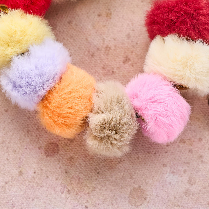 Christianartworkshop Bunter, flauschiger Pompon-Taschenrosenkranz: Ein sanftes und herzliches Glaubensgeschenk - image 4