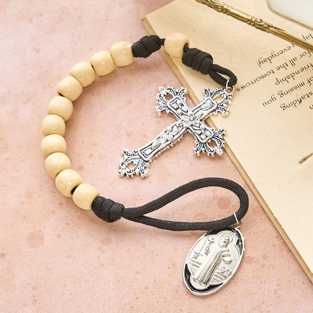 Christianartworkshop Rosenkranz aus Holzperlen mit Schutz des heiligen Benedikt - image 2