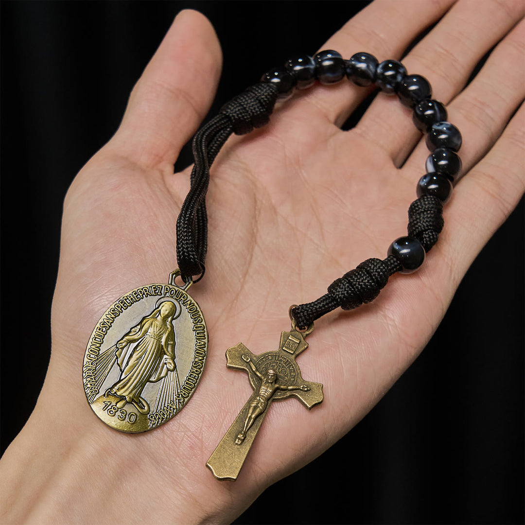 Christianartworkshop Klassischer schwarzer tragbarer Rosenkranz mit bronzenem Marienkreuz - image 1