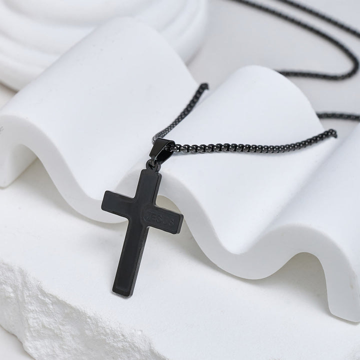 Minimalistische Kreuzkette mit „JESUS“-Detail von Christianartworkshop: Schlichter Ausdruck des Glaubens - image 10
