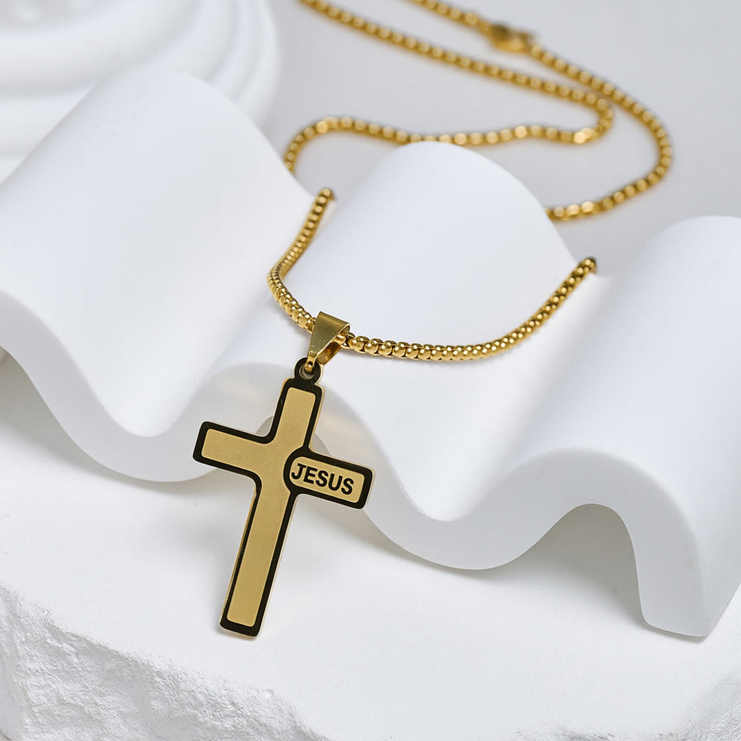 Minimalistische Kreuzkette mit „JESUS“-Detail von Christianartworkshop: Schlichter Ausdruck des Glaubens - image 6