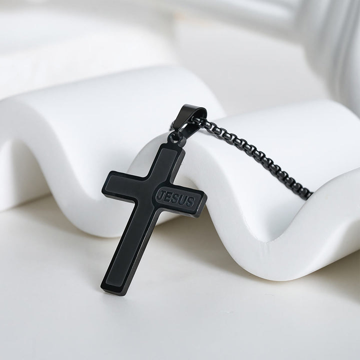 Minimalistische Kreuzkette mit „JESUS“-Detail von Christianartworkshop: Schlichter Ausdruck des Glaubens - image 9