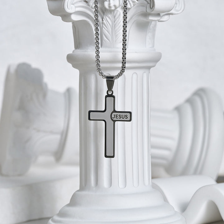 Minimalistische Kreuzkette mit „JESUS“-Detail von Christianartworkshop: Schlichter Ausdruck des Glaubens - image 3