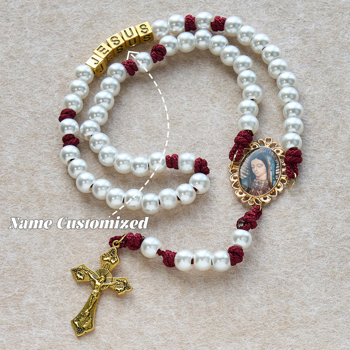 Christianartworkshop Eleganter weißer Rosenkranz nach Maß mit burgunderrotem Paracord und personalisierten JESUS-Buchstaben - Name Angepasst(alles in Großbuchstaben) - image 3
