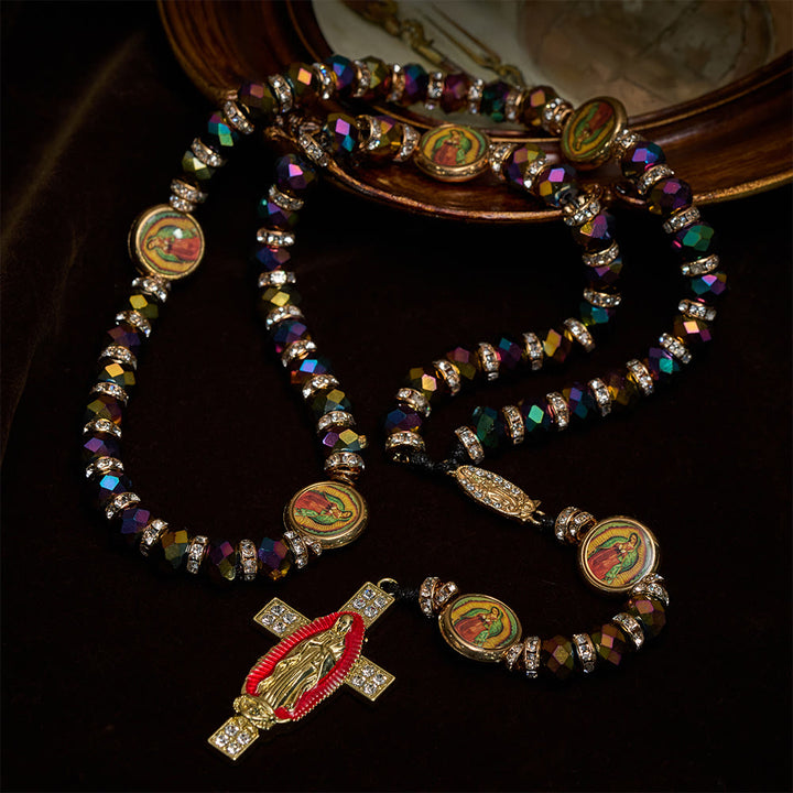 Christianartworkshop Schimmernder Rosenkranz aus Polyederperlen mit Marienkreuz: Erinnerung an die ständige Gnade - image 3