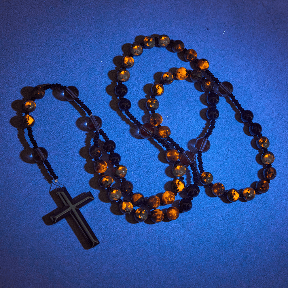 Christianartworkshop Rosenkranz mit farbwechselnden, leuchtenden Flammensteinperlen und Kreuz - Farbwechselnder Rosenkranz - image 0