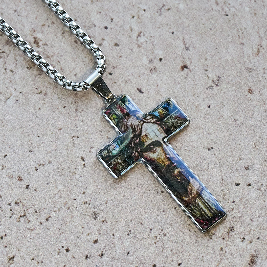 Christianartworkshop Kreuzkette mit Buntbildmotiv: Kunstvoller Glaube nah am Herzen - image 4
