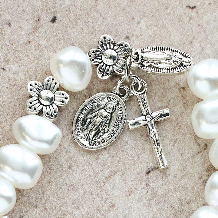 Christianartworkshop Armband „Licht der Gnade“ – Weiche Perlen mit Andachtsanhängern - image 4
