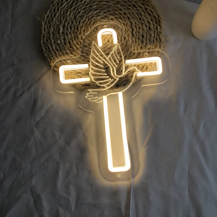Leuchtendes Kreuz mit Taube (Neon-Dekoration) von Christianartworkshop: Symbol der göttlichen Gnade für die Inneneinrichtung - image 3