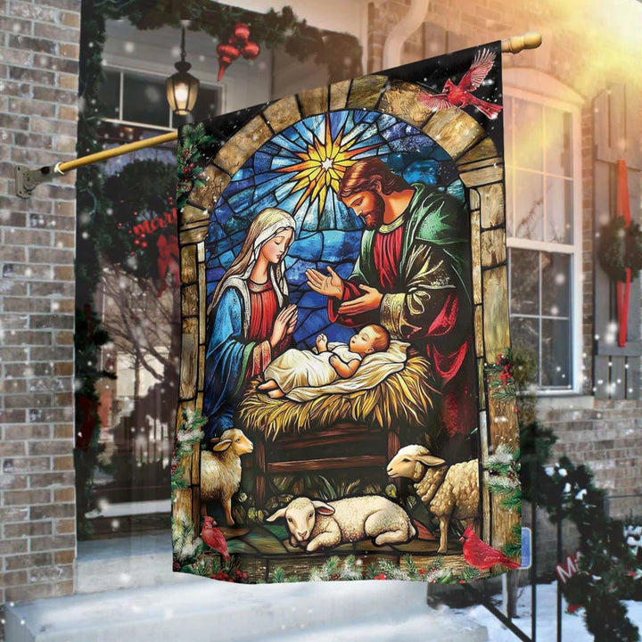 Christianartworkshop Krippen- und Schaf-Gartenflagge: Symbol der sanften Gnade für weihnachtliche Gärten - image 2