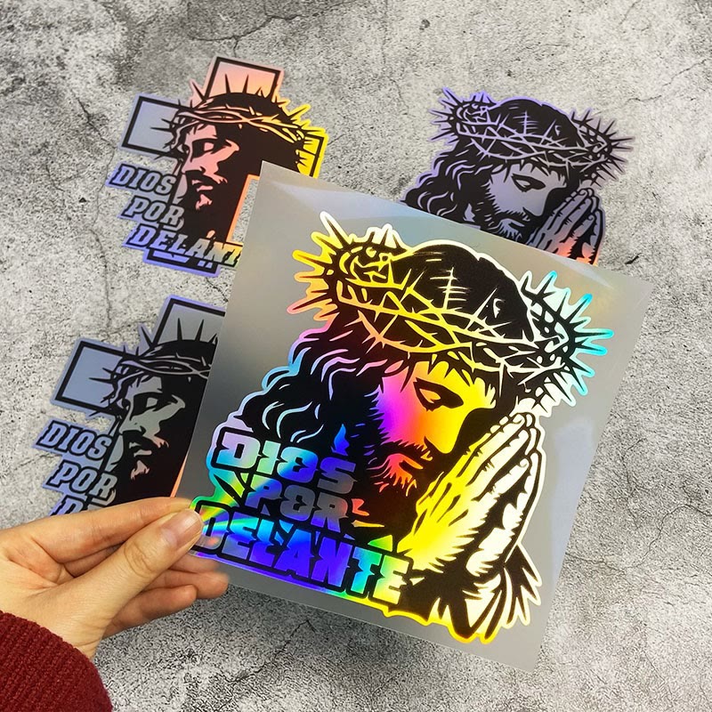Holografischer Autoaufkleber „Andacht“ von Christianartworkshop: Erinnerung an Glauben und Lebendigkeit für den Alltag - Jesus betet - image 0