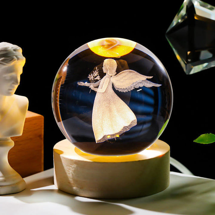 Christianartworkshop Heilige Kristallkugel-Nachtlampe: Leuchtender Begleiter der göttlichen Gegenwart - Kleiner Engel - mit farbigem Lichtsockel - 8 cm - image 14