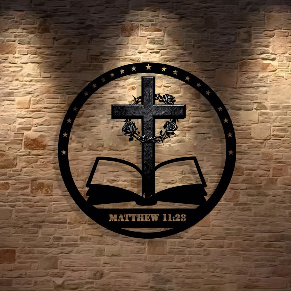 Christliche Wanddekoration aus Metall: Dornen-Rosen-Kreuz & Bibel – Stille Erinnerung an das Versprechen der Ruhe - image 4