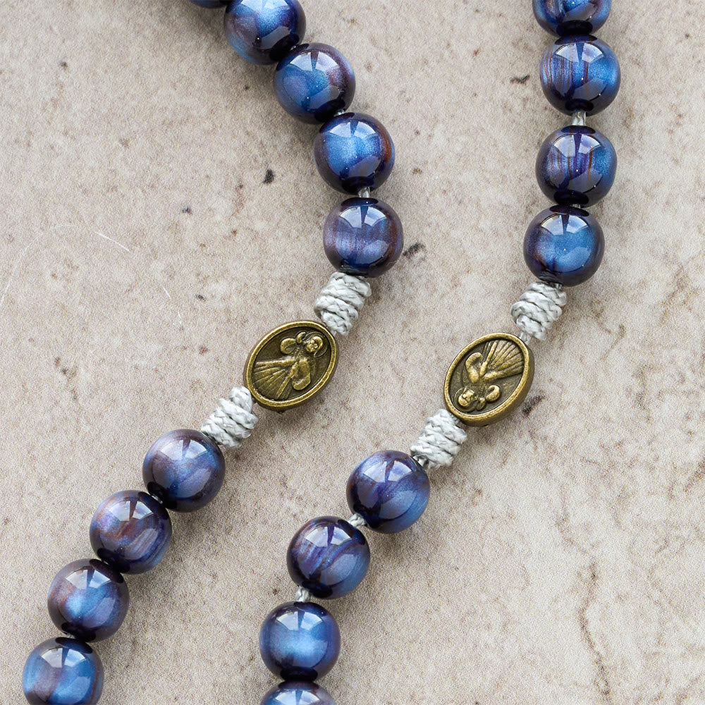 Christianartworkshop Rosenkranz „Tiefblauer Sternenlicht-Glaube“: Heilige Medaillen der Göttlichen Barmherzigkeit und Unserer Lieben Frau - image 8