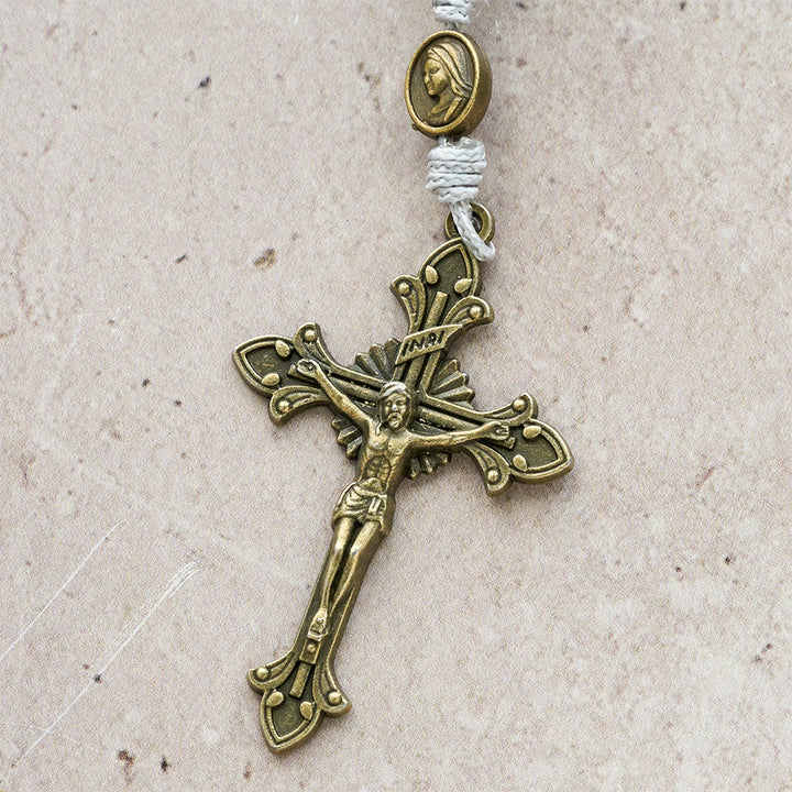 Christianartworkshop Rosenkranz „Tiefblauer Sternenlicht-Glaube“: Heilige Medaillen der Göttlichen Barmherzigkeit und Unserer Lieben Frau - image 9