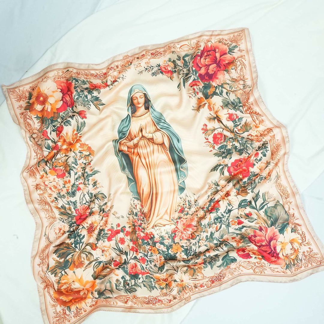 Christianartworkshop Satinschal „Serene Madonna“: Eine Blüte der Hingabe - B - image 4