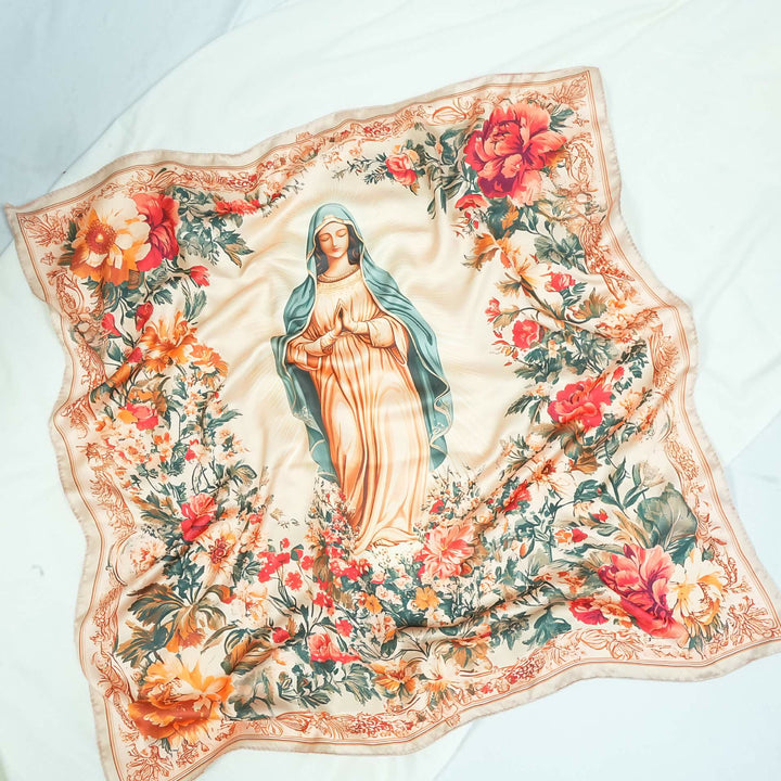 Christianartworkshop Satinschal „Serene Madonna“: Eine Blüte der Hingabe - B - image 4