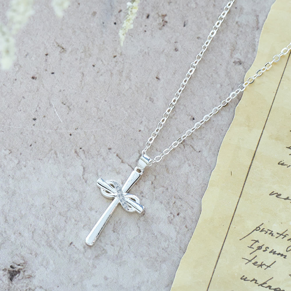 Christianartworkshop Möbius-Kreuz- und Zirkon-Halsketten: Sanfter Tragekomfort mit heiliger Symbolik - image 6