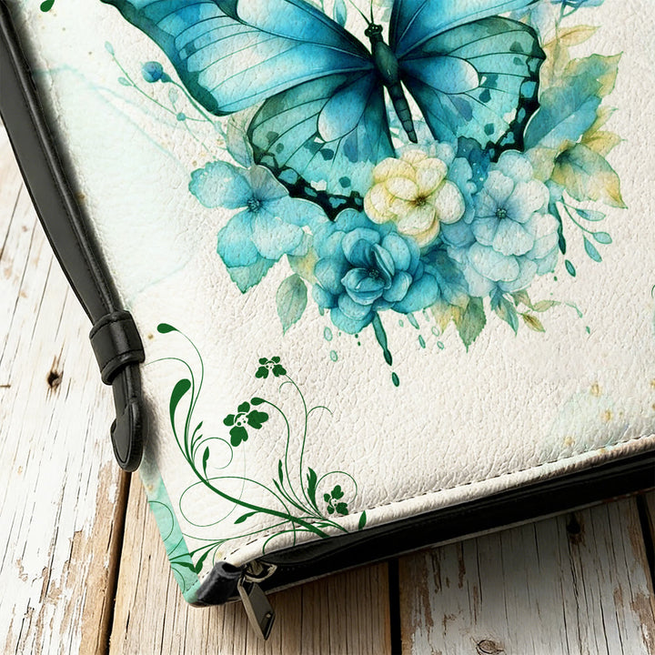 Personalisierter Schmetterlings-Bibelumschlag von Christianartworkshop: Sanfte Transformation für sein Wort - image 10