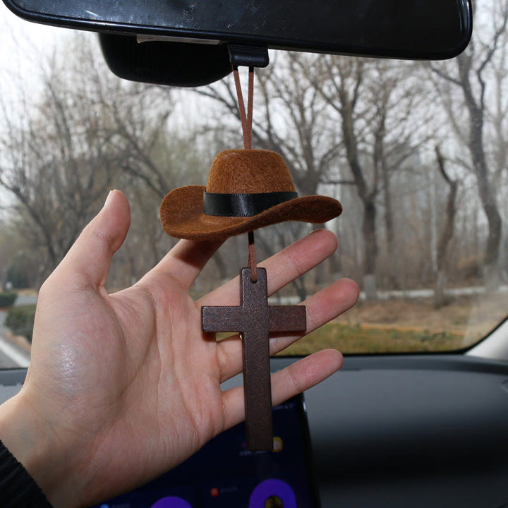 Christianartworkshop Cowboyhut- und Kreuz-Autoanhänger: Unerschütterlicher Glaube für die offene Straße - Holzkreuz - Braun - image 0