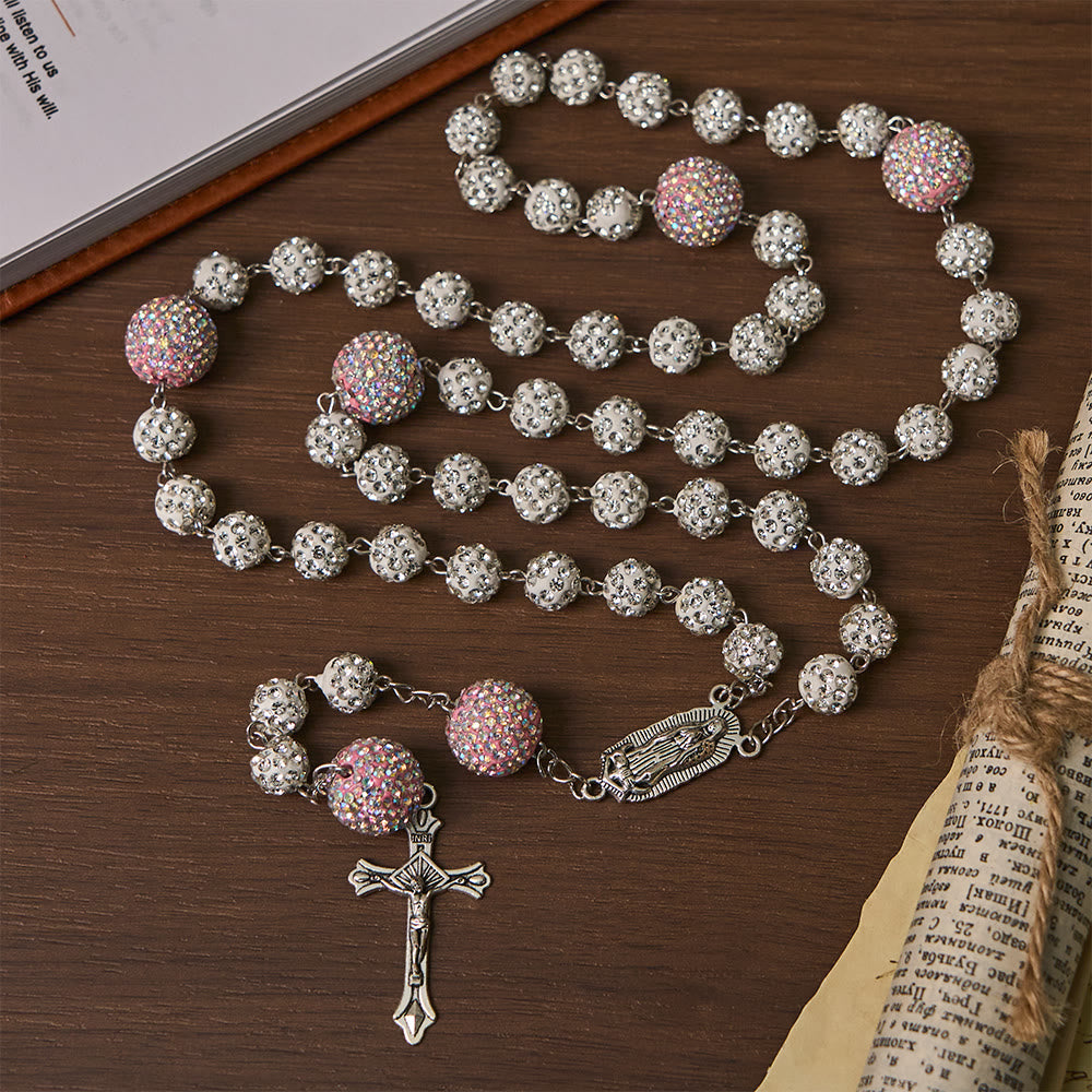 Christianartworkshop Funkelnder Rosenkranz mit Marienmotiv und Kruzifix: Stille Erinnerung an Gnade und Andacht - image 4