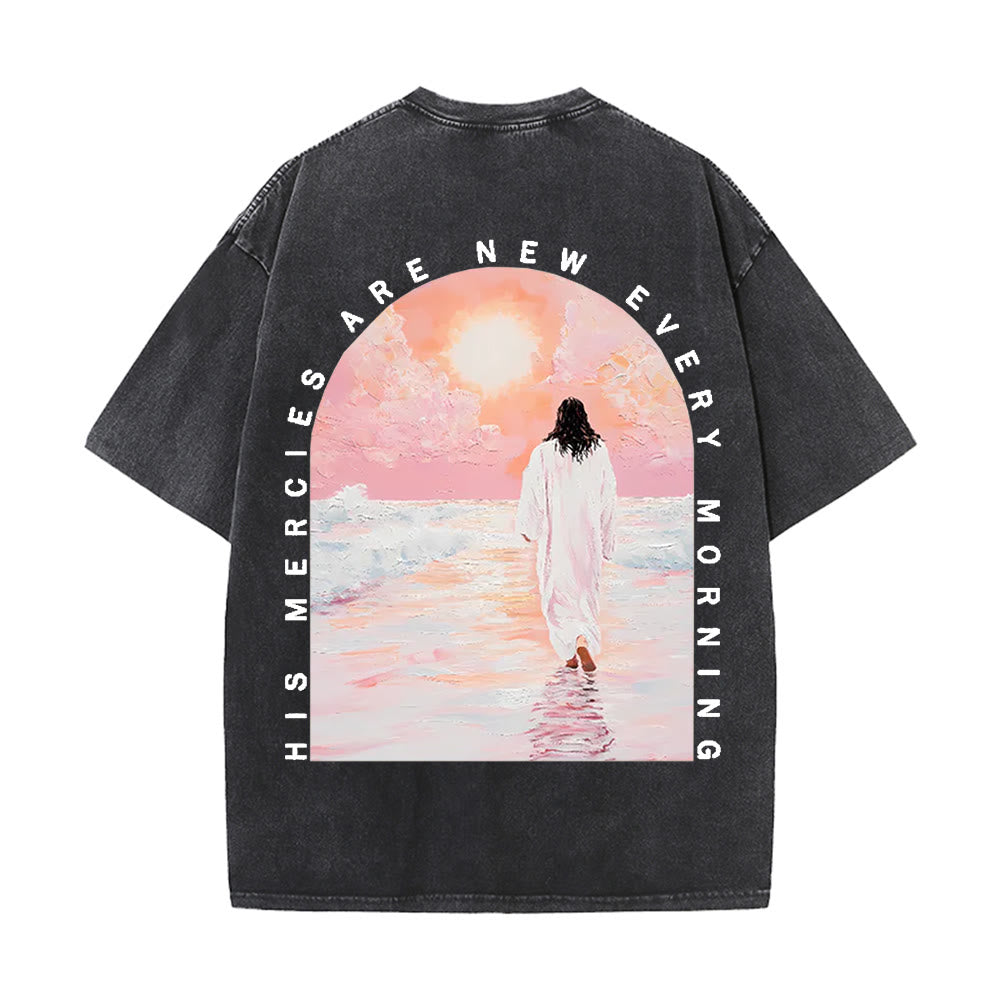 Christianartworkshop „Seine Barmherzigkeit ist neu“ – doppelseitiges, gewaschenes Unisex-T-Shirt - Schwarz - 5XL - image 0