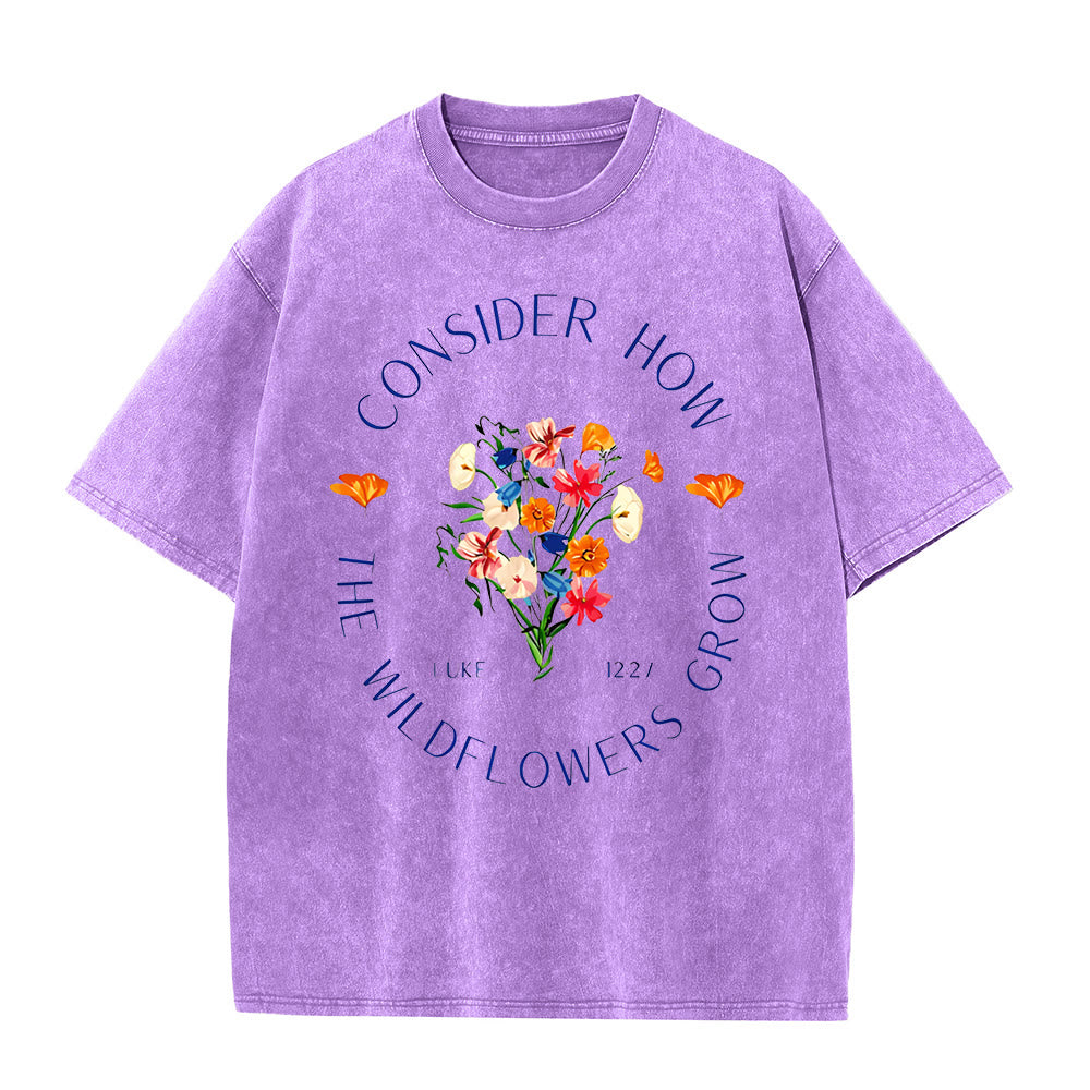Christianartworkshop „Betrachte, wie die Wildblumen wachsen“ Unisex-T-Shirt (vorgewaschen) - Lila - 5XL - image 9