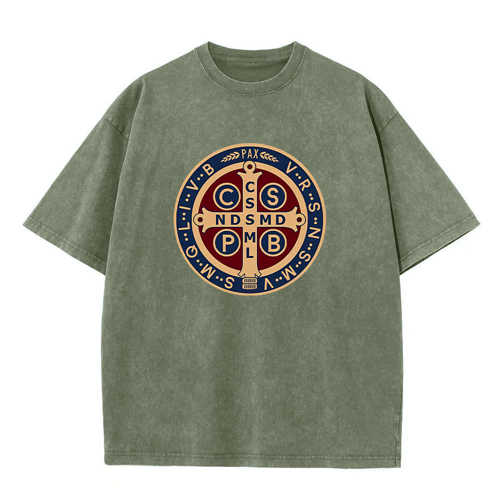 Christianartworkshop St. Benedikt Medaille Heiliges Kreuz Unisex gewaschenes T-Shirt - Armeegrün - 5XL - image 5
