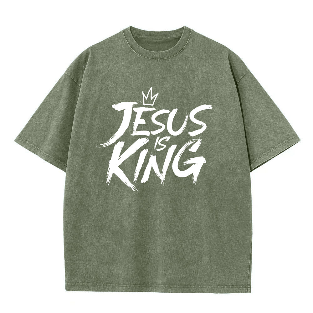 Christianartworkshop Jesus Is King Unisex-T-Shirt (vorgewaschen) - Armeegrün - 5XL - image 5