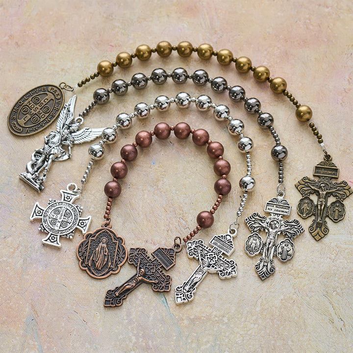 Christianartworkshop Die Four Protect Battle Beads Taschenrosenkranz-Serie in 4 Krieger-Ausführungen - image 0