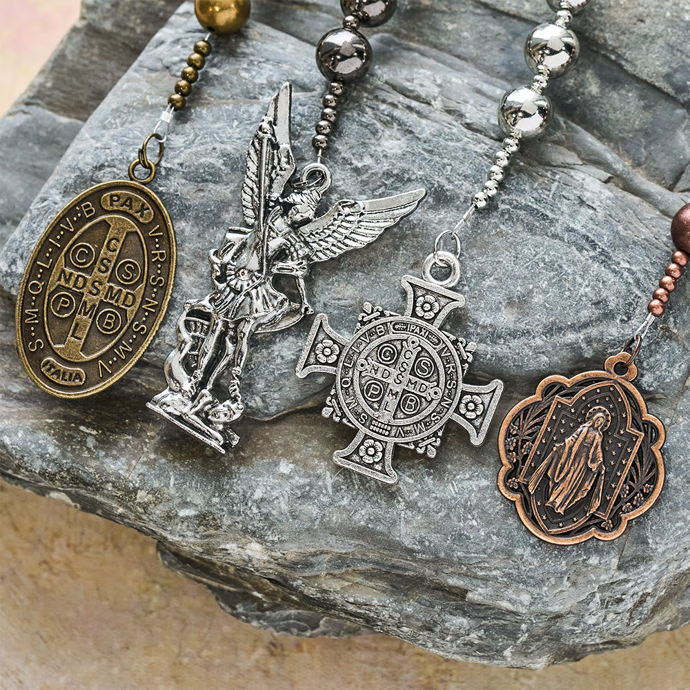 Christianartworkshop Die Four Protect Battle Beads Taschenrosenkranz-Serie in 4 Krieger-Ausführungen - image 3