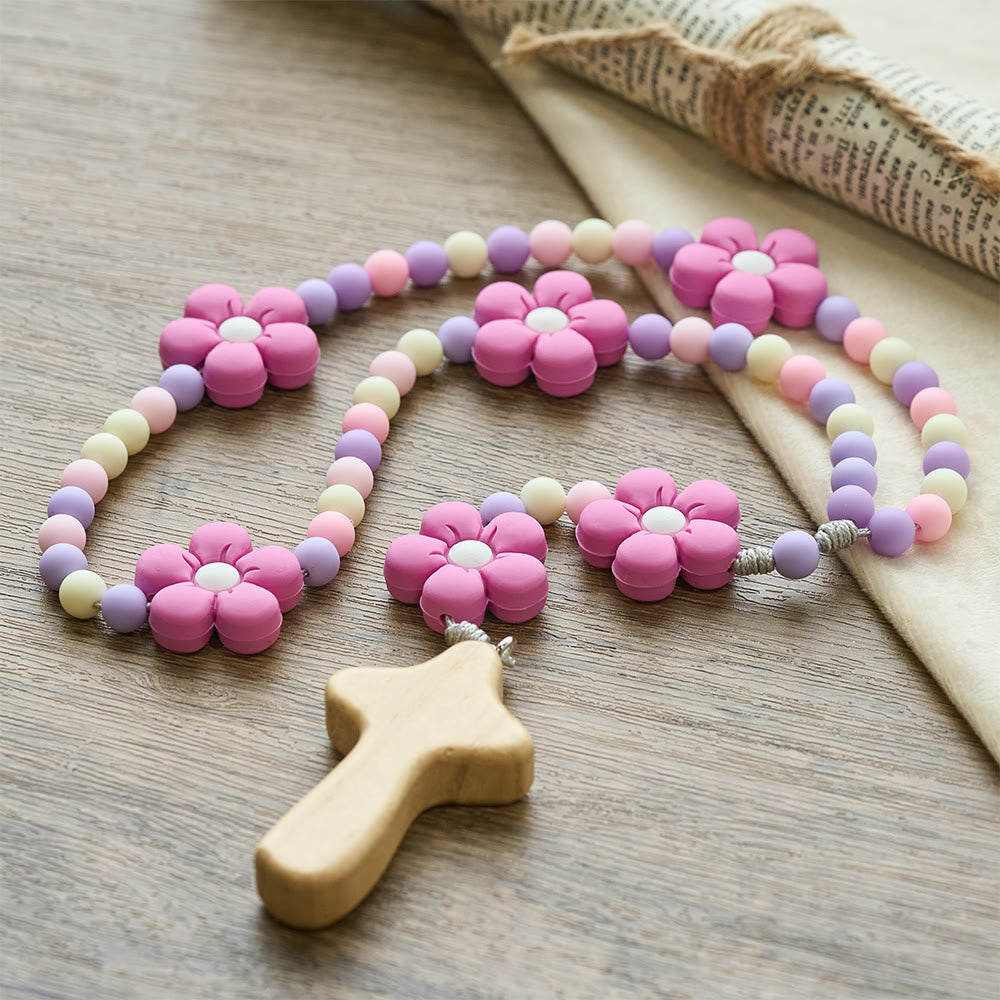 Christianartworkshop Buntes Rosenkranz-Set für Kinder: Weiche Silikonblumen in Rosa, Lila und Blau für das erste Gebet - image 11