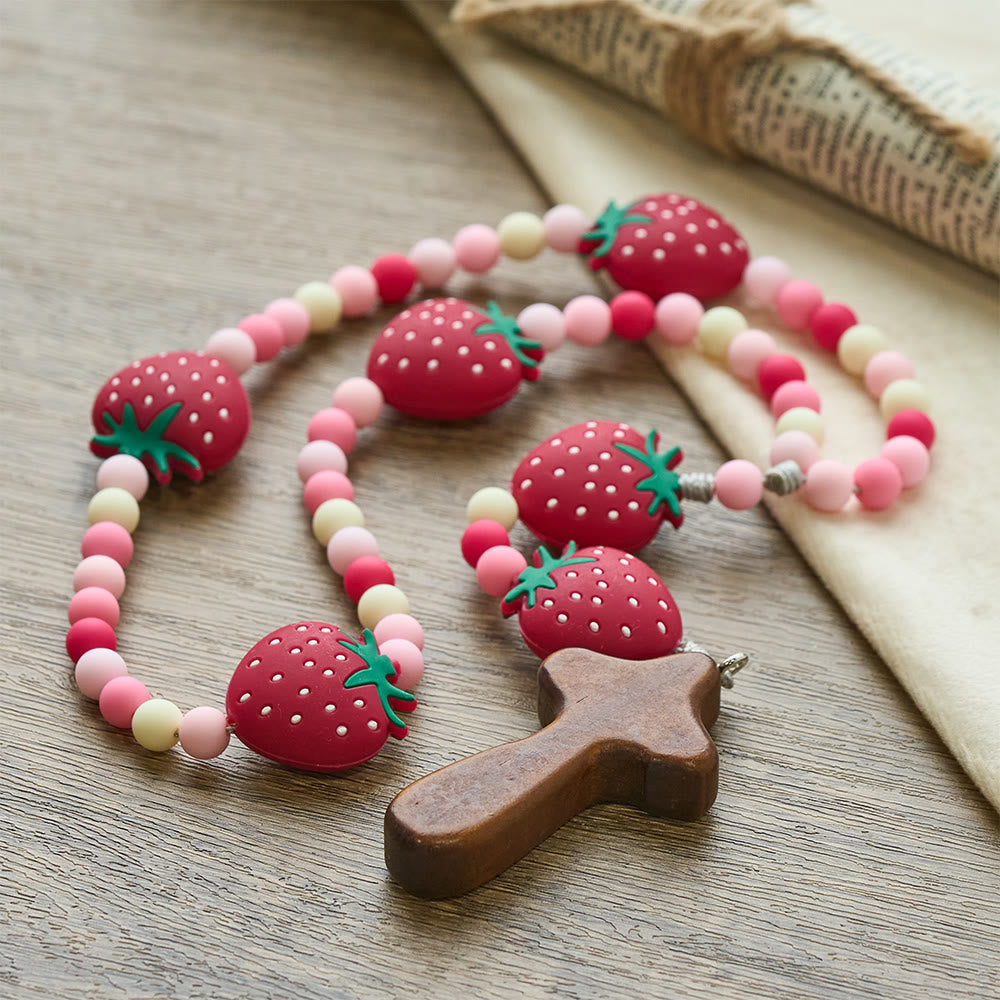 Christianartworkshop Erdbeerrosenkranz für Kinder: Zarte Beeren und rosa-weiße Perlen für junge Gläubige - image 6