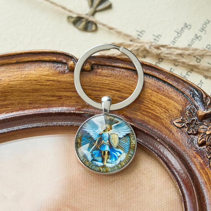 Christianartworkshop Klassische religiöse Rüstung Schutzengel St. Michael Schlüsselanhänger: Dauerhaftes Emblem der himmlischen Tapferkeit - image 2