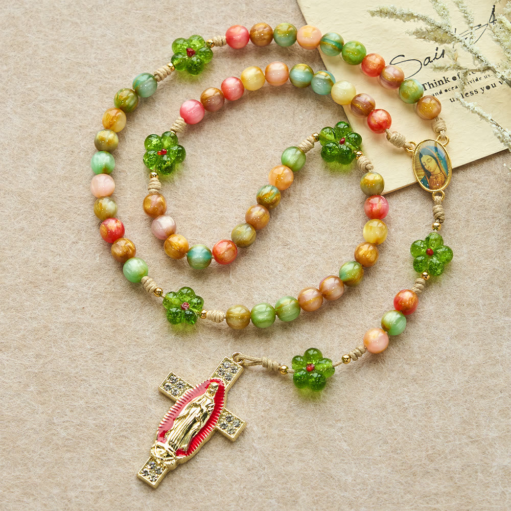 Christianartworkshop Rosenkranz aus grünem Glas und Pastellfarben mit Katzenaugenmotiv und Marienkreuz - image 2