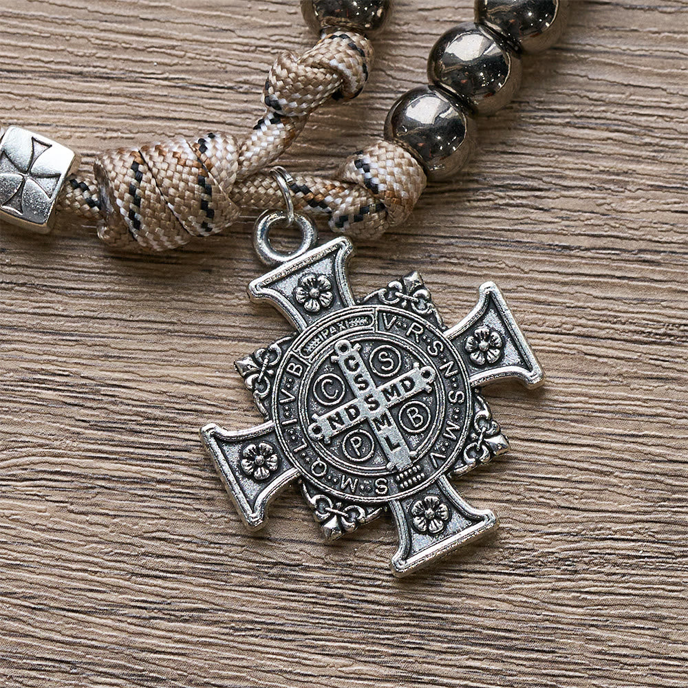 Christianartworkshop Neujahrsrosenkranz aus robustem Paracord 2026 mit dem Symbol des Heiligen Benedikt als Schutzpatron des Glaubens - image 10