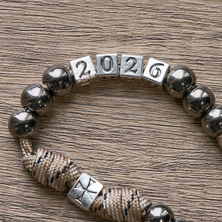 Christianartworkshop Neujahrsrosenkranz aus robustem Paracord 2026 mit dem Symbol des Heiligen Benedikt als Schutzpatron des Glaubens - image 9