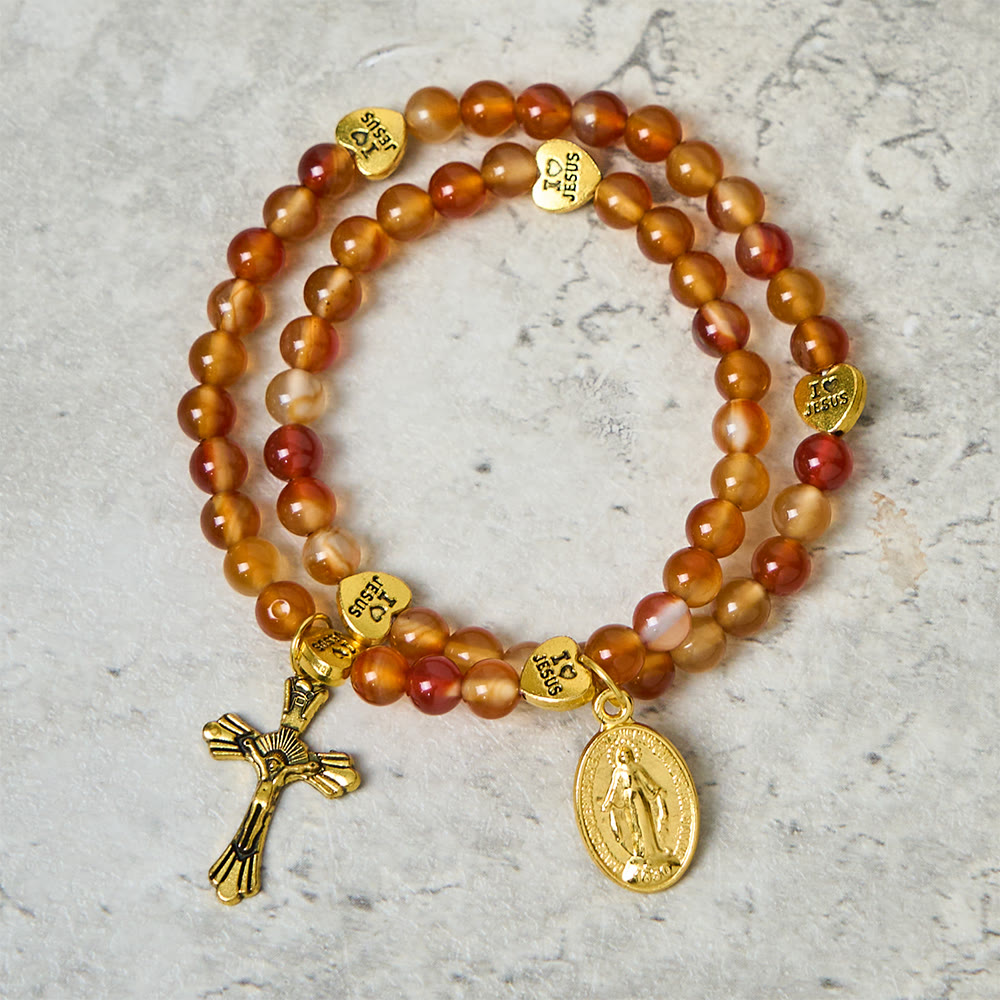 Christianartworkshop Rosenkranzarmband in warmem Karamell mit JESUS-Akzent und Anhänger der Muttergottes - image 4