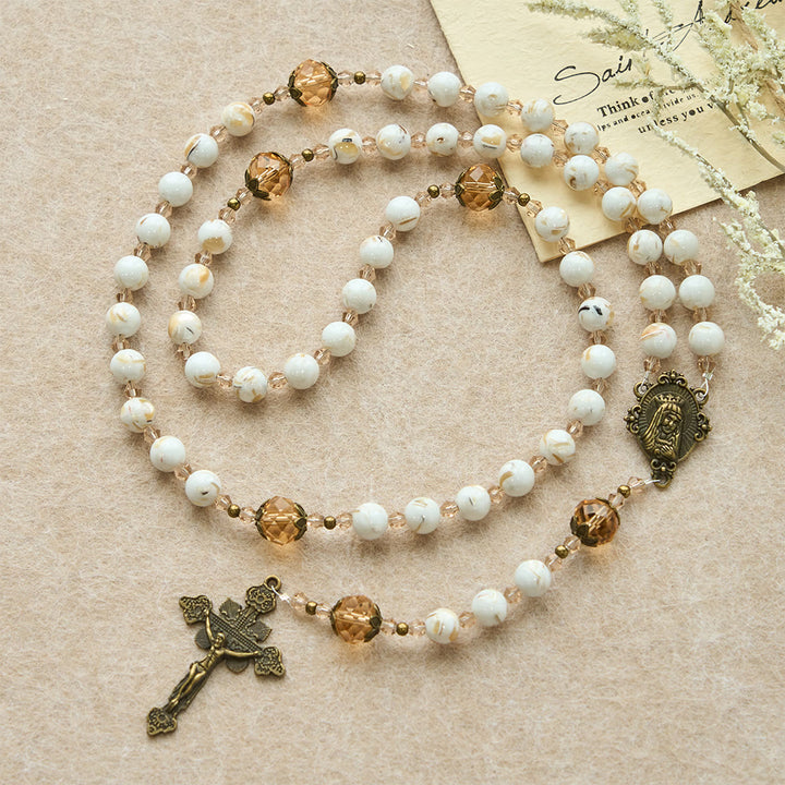 Christianartworkshop Rosenkranz aus weißem Muschelweiß mit türkisfarbenen und champagnerfarbenen Akzenten: Bewahre seinen Frieden in deiner Nähe - image 3