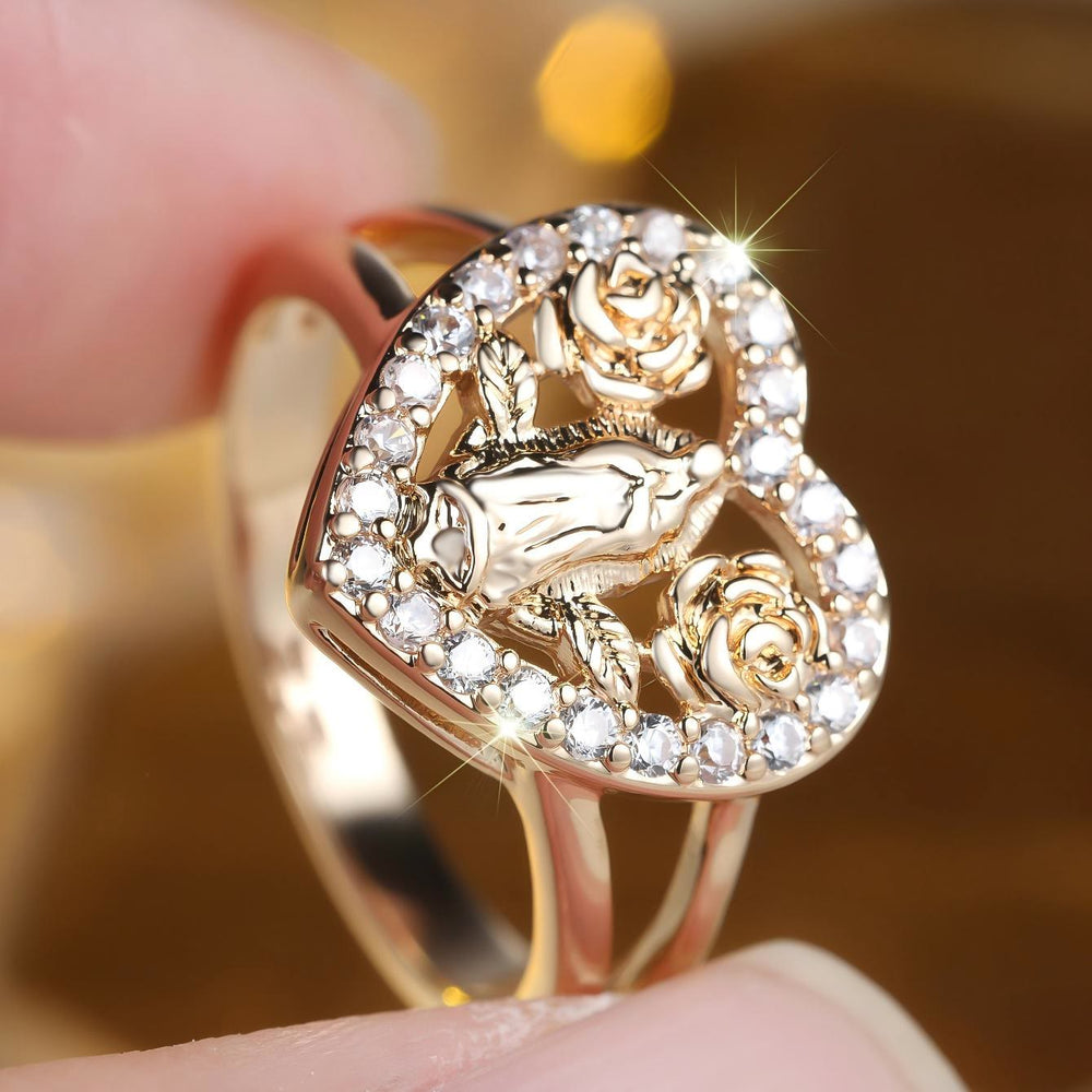 Christianartworkshop Herzförmiger Ring mit Marienmotiv und Rosenakzenten: Tragen Sie ihre Fürsorge im Alltag - image 1
