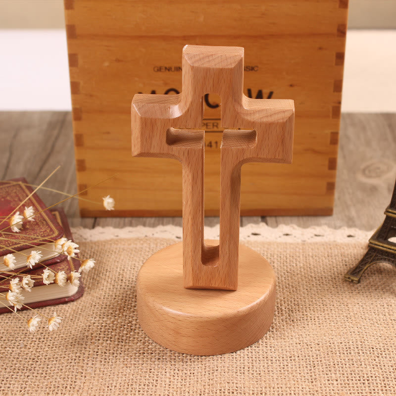 Christianartworkshop Tischkreuz aus Holz mit rundem/floralem Sockel: Verkörpere seine stille Ruhe bei der Arbeit - Kreuz A & Rundbasis - Licht - image 0