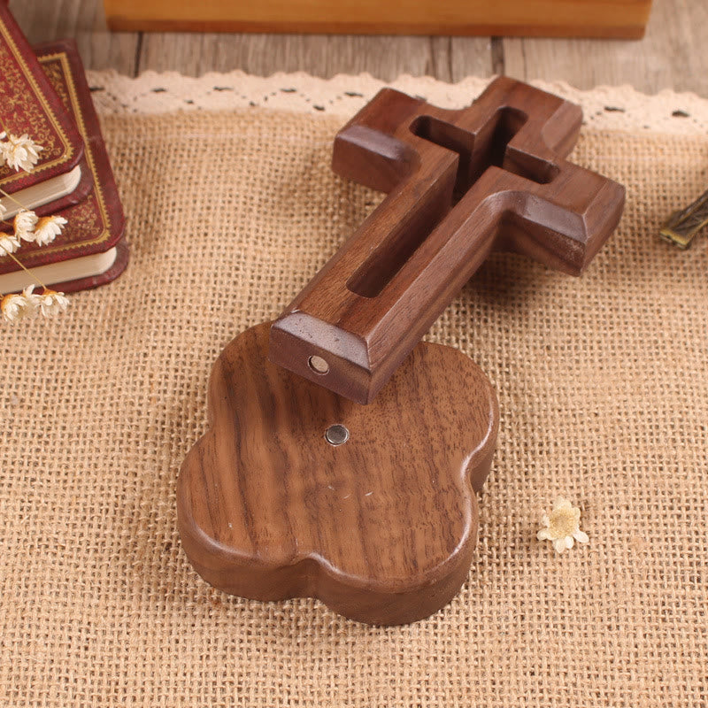 Christianartworkshop Tischkreuz aus Holz mit rundem/floralem Sockel: Verkörpere seine stille Ruhe bei der Arbeit - Kreuz A & Blumensockel - Dunkel - image 6