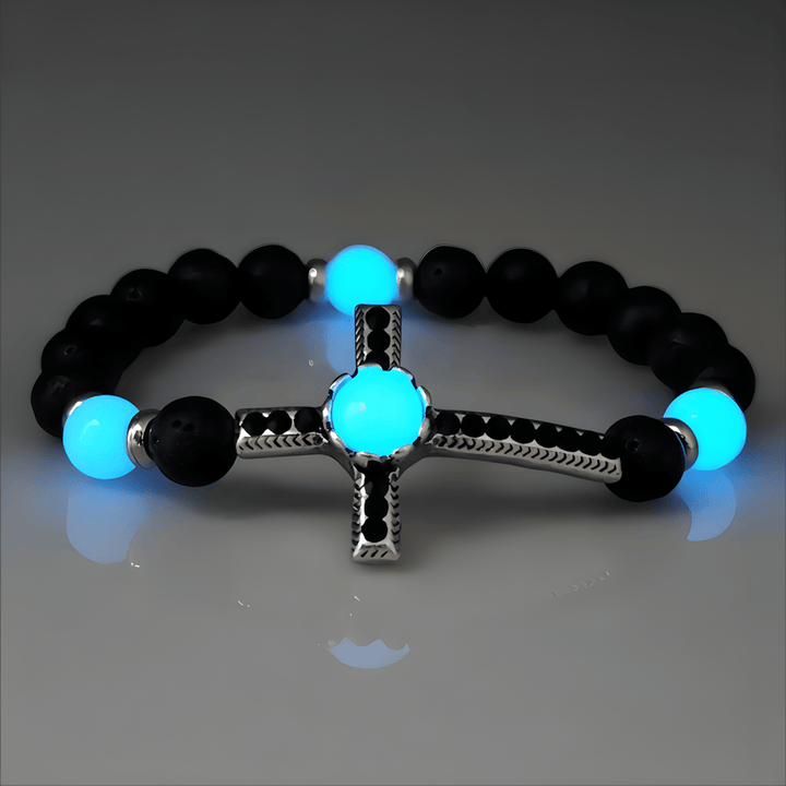 Armband aus Vulkangestein mit im Dunkeln leuchtendem Kreuz von Christianartworkshop: Verkörpere seine strahlende Gnade - Schwarz & Blau - image 2