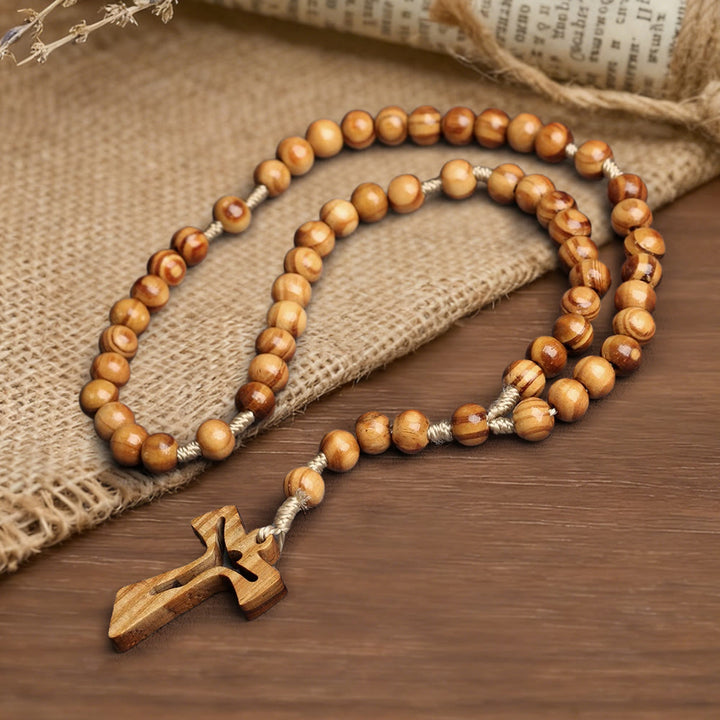 Christianartworkshop Rosenkranz aus Naturholzperlen mit handgeschnitztem Kruzifix: Verkörpere seine sanfte Gnade - image 1