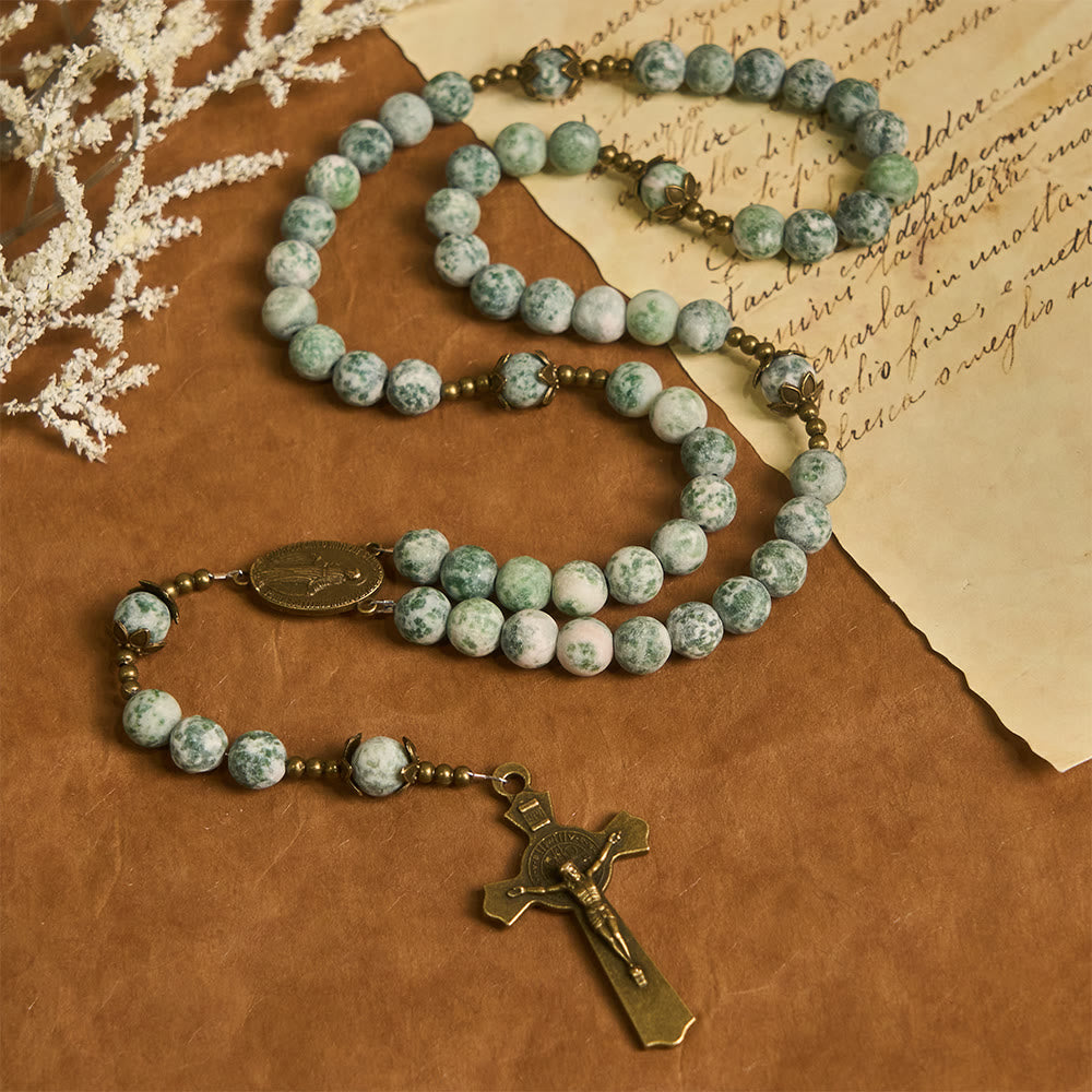 Christianartworkshop Rosenkranz aus mattem Natursandstein mit Bronzekreuz und Marienbild - image 4