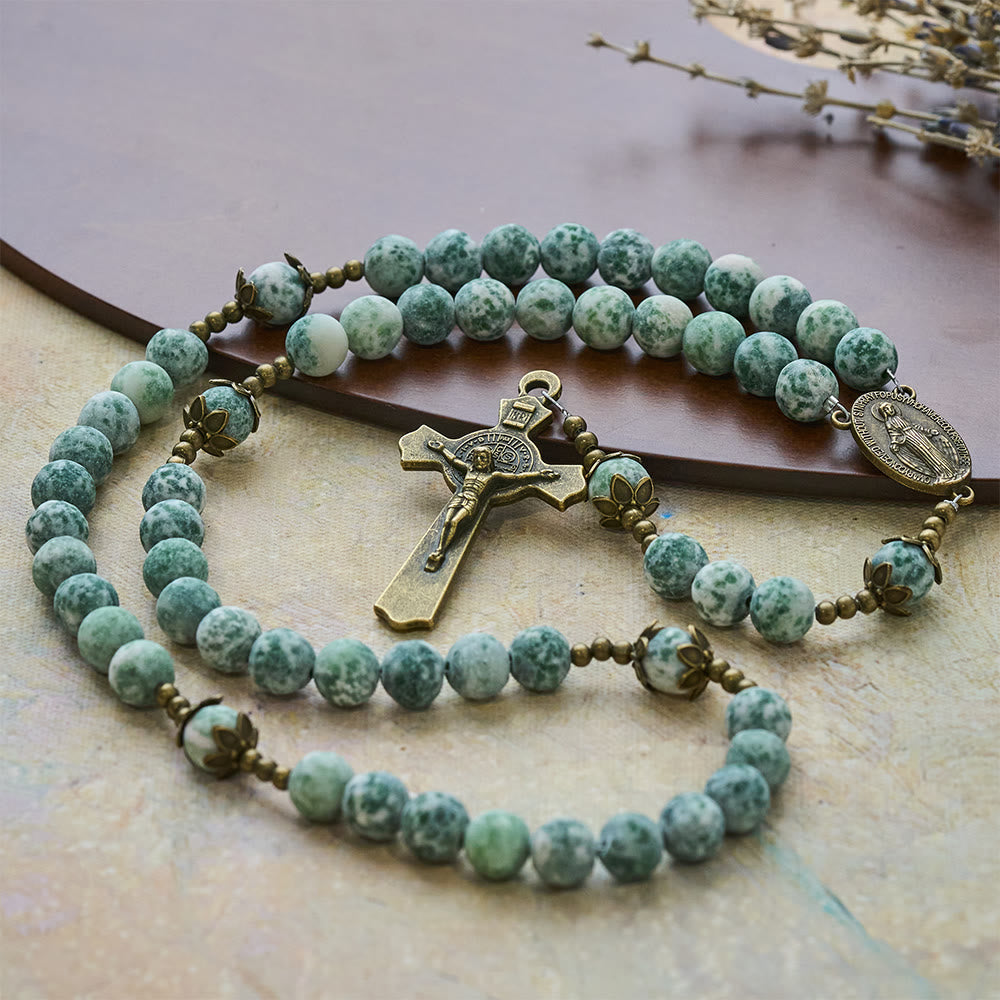Christianartworkshop Rosenkranz aus mattem Natursandstein mit Bronzekreuz und Marienbild - image 5
